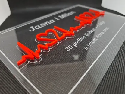 Personalizovana LED lampa sa natpisom, osvetljena u mraku, idealan poklon za godišnjicu braka ili veze