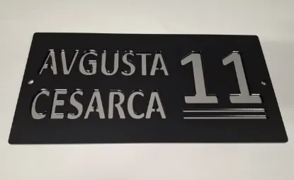 Akrilni broj za kuću u crna mat/srebro kombinaciji boja