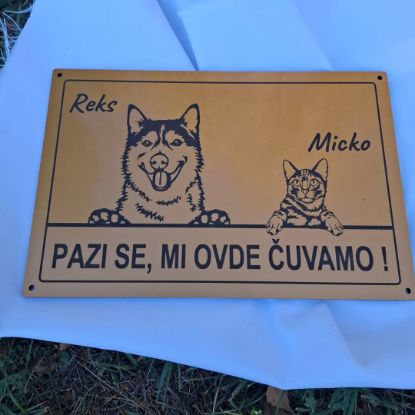 Natpis čuvaj se psa