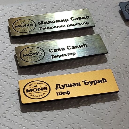 Pločice za zaposlene